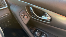 Nissan Qashqai 1.3 DiG-T Tekna 5dr Petrol Hatchback